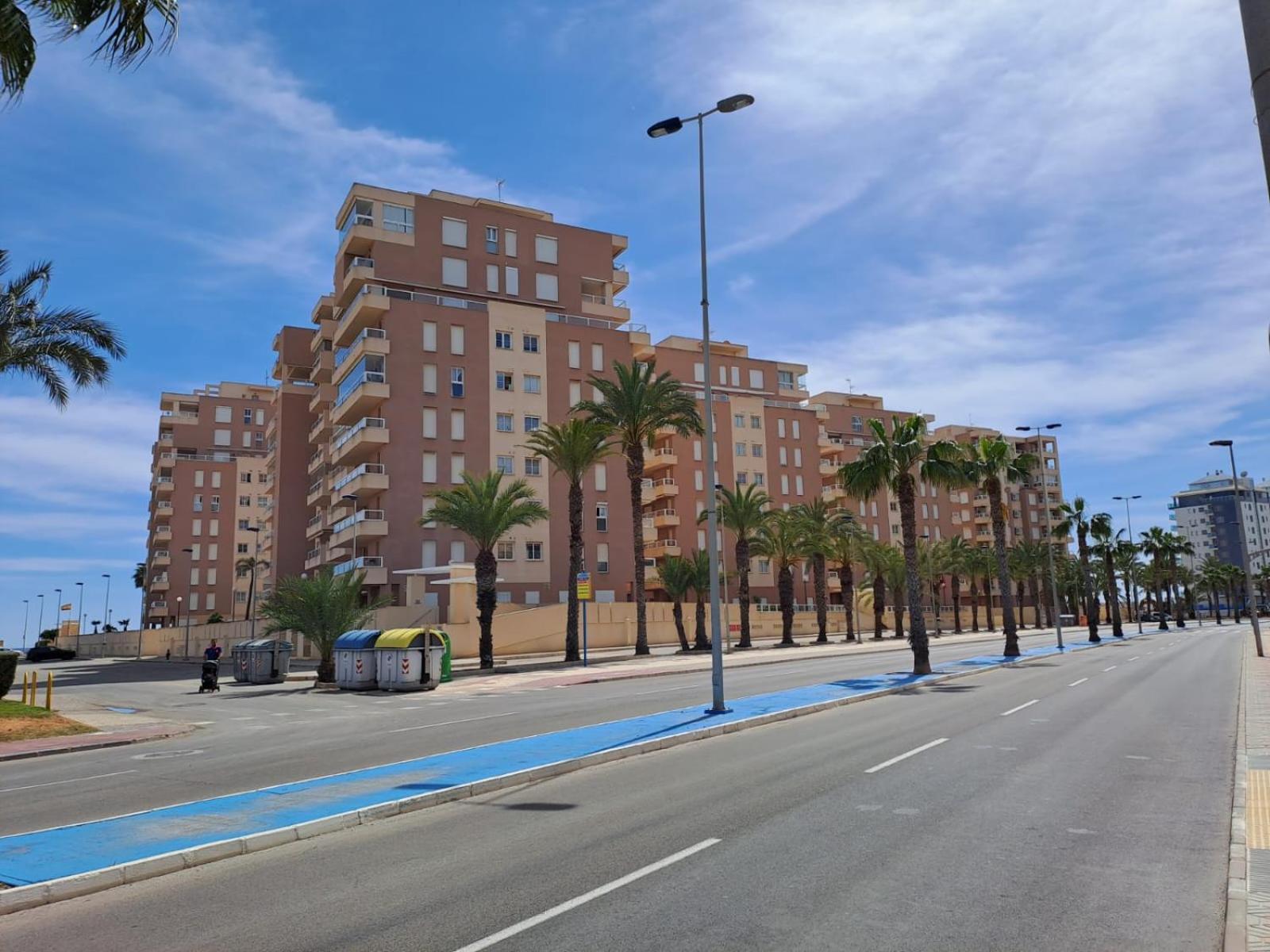 Apartamentos Punta Cormoran ラ・マンガ・デル・マール・メノール エクステリア 写真