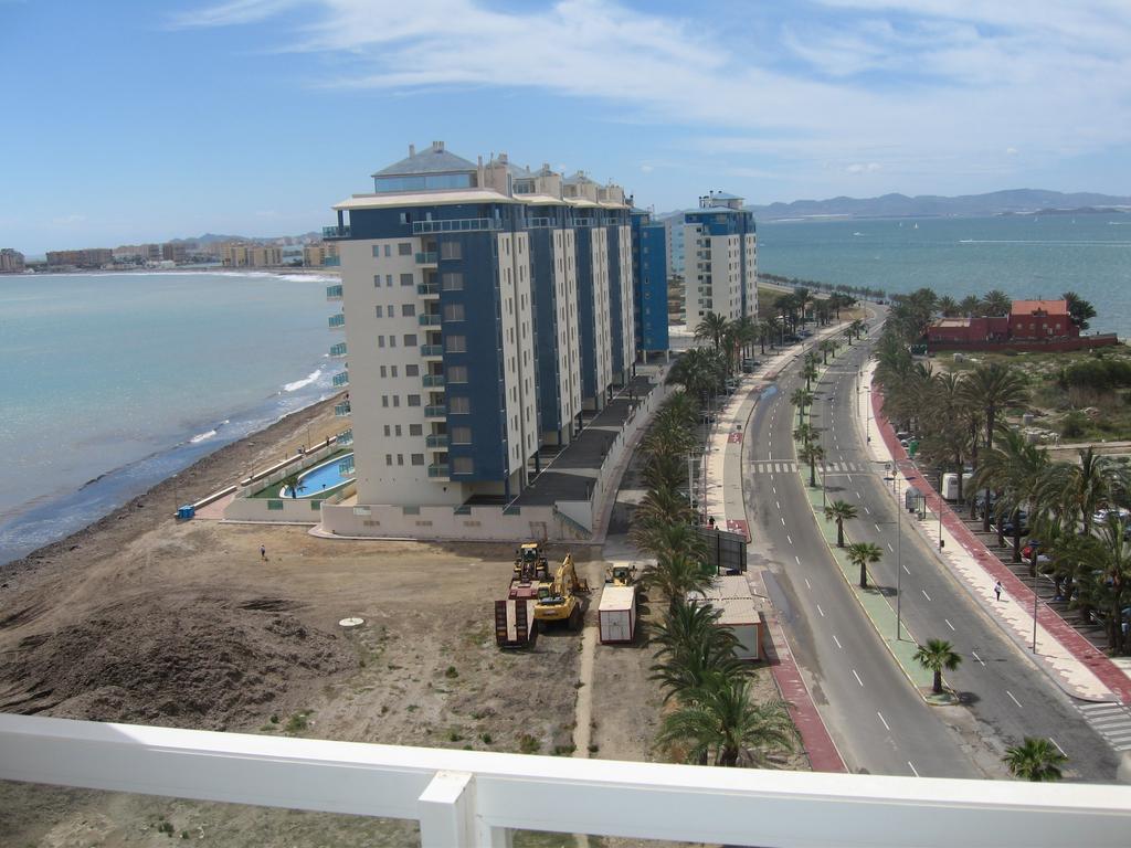 Apartamentos Punta Cormoran ラ・マンガ・デル・マール・メノール エクステリア 写真
